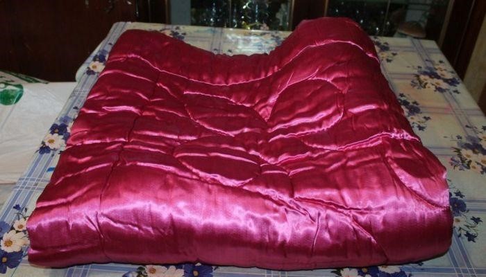 Как постирать ватное одеяло в домашних условиях